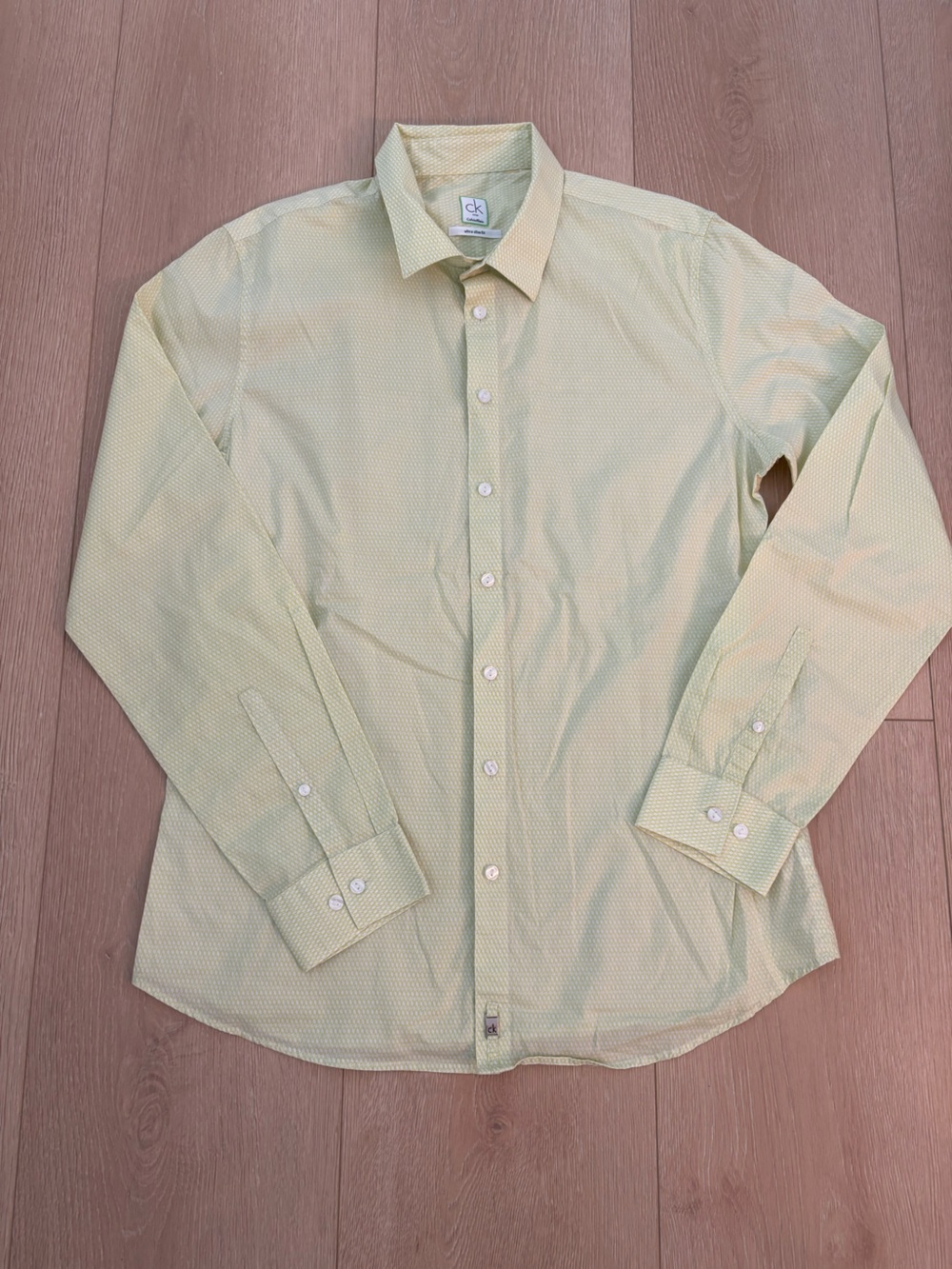 Calvin Klein Pale Green Long-Sleeve Dress Shirt